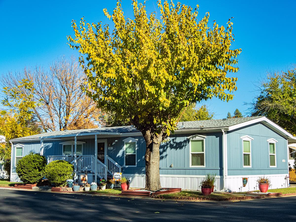 blue manufactured home