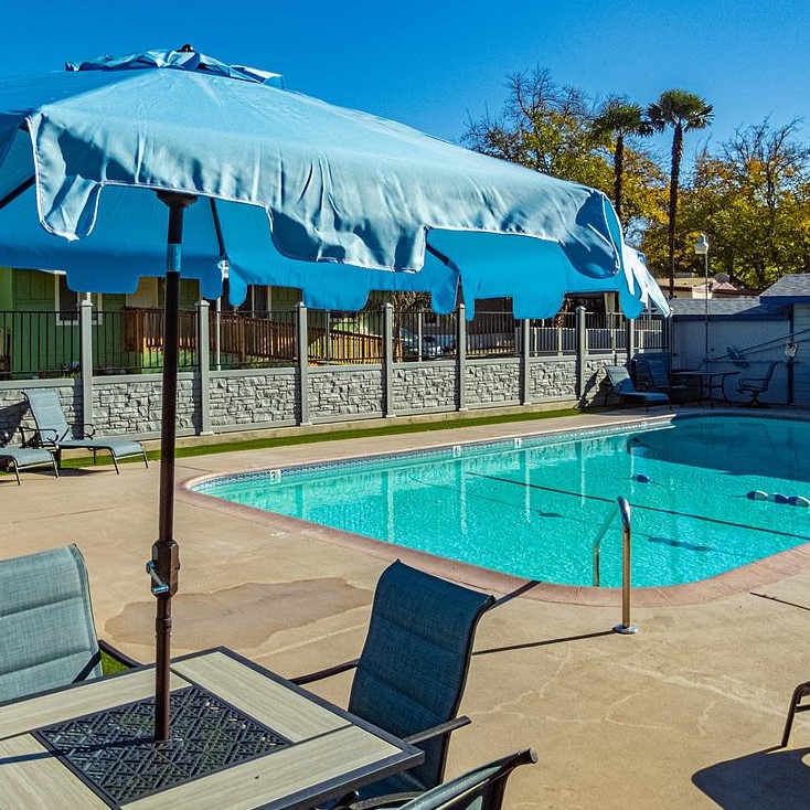 pool